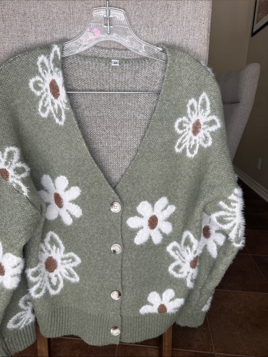 Sweaters - Green Floral Button-Up Women's Sweater Cardigan